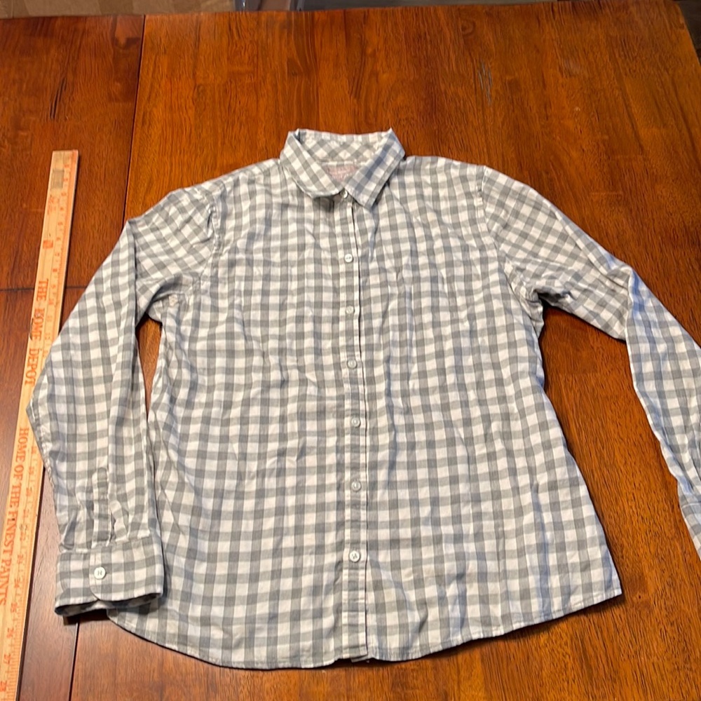 Banana Republic Women’s grey/white checkered shirt size large